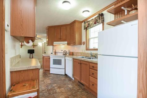 744 Us Rt-1 York ME 03909