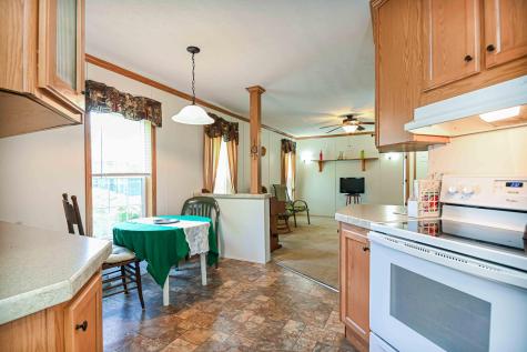 744 Us Rt-1 York ME 03909