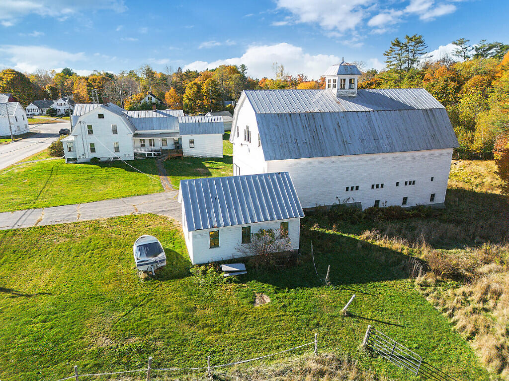 10 Ridge Road Windsor ME 04363
