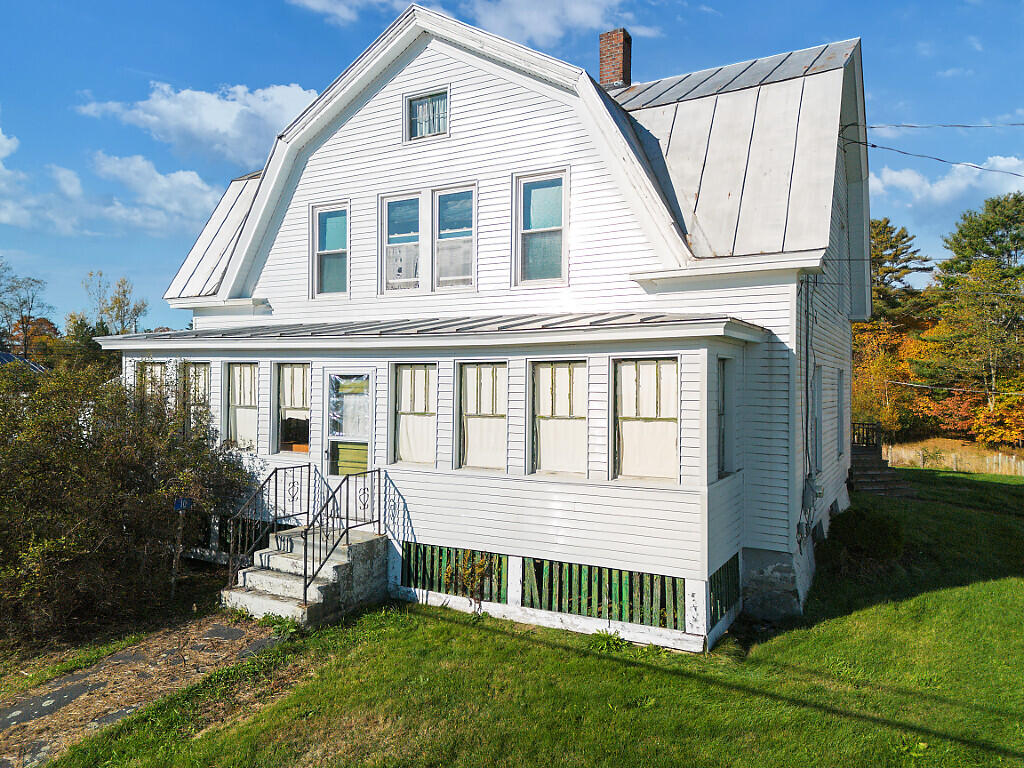 10 Ridge Road Windsor ME 04363