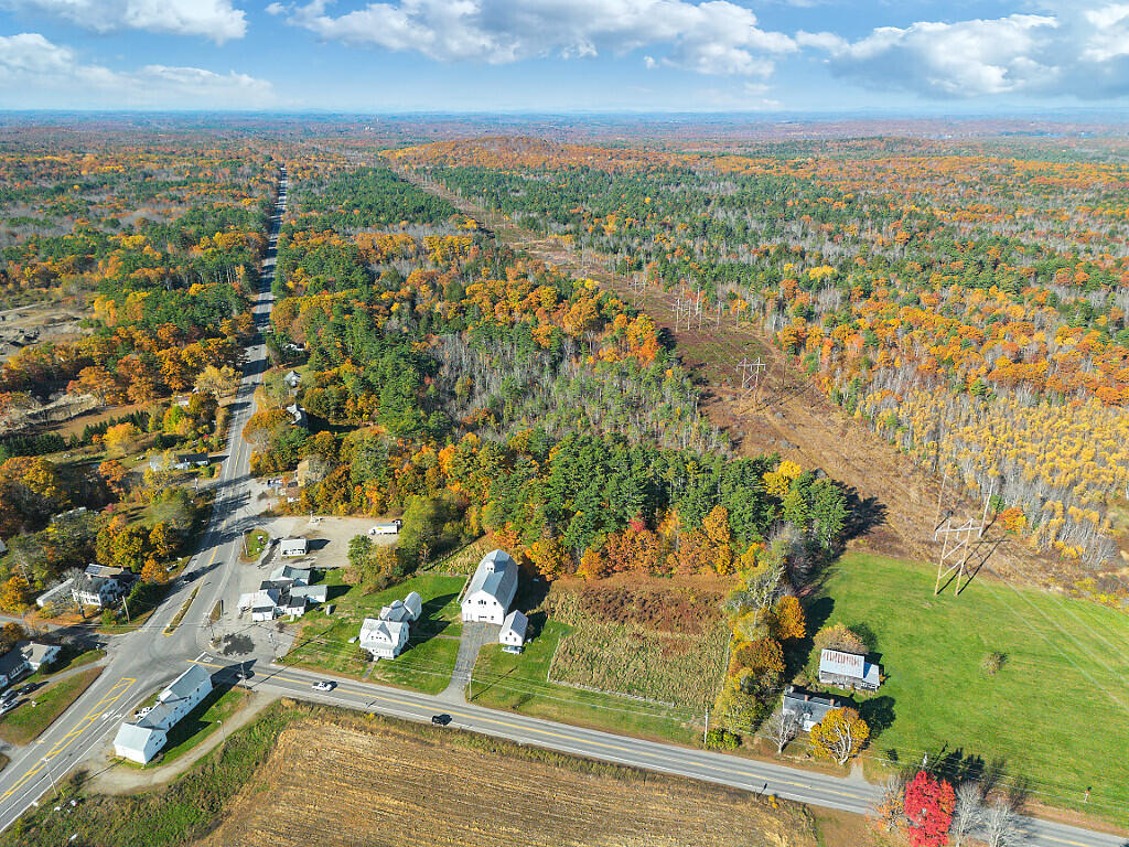 10 Ridge Road Windsor ME 04363