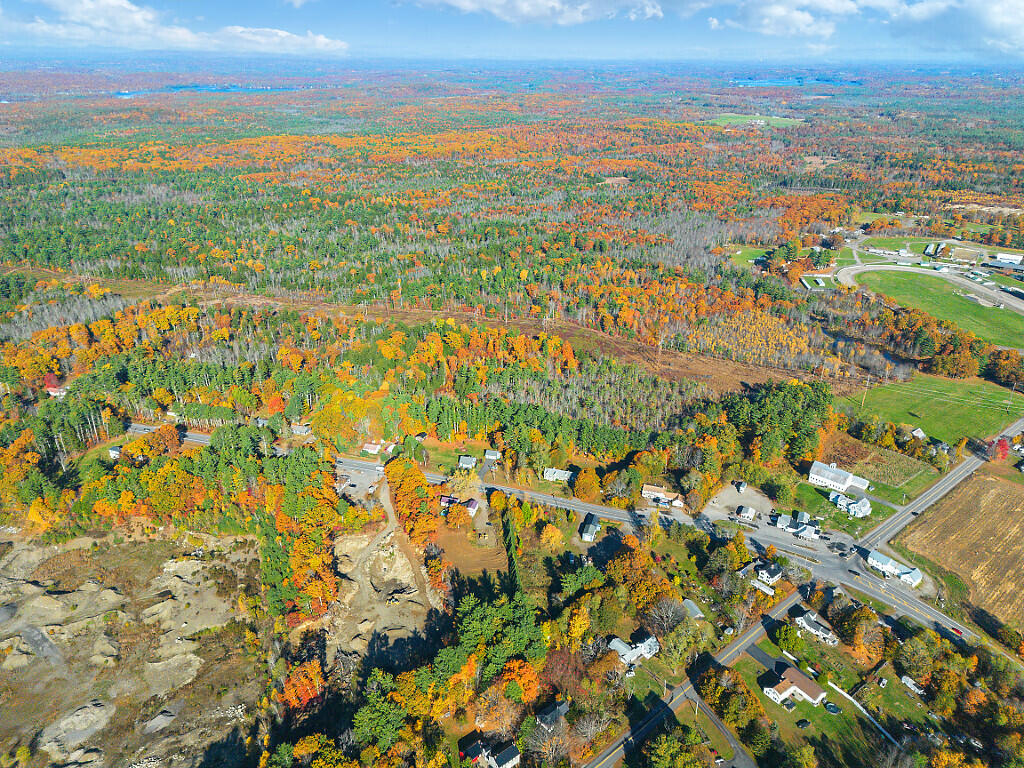 10 Ridge Road Windsor ME 04363