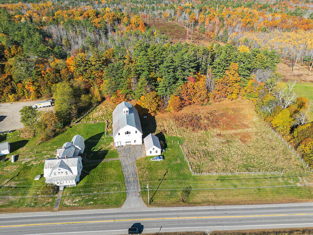 10 Ridge Road Windsor ME 04363