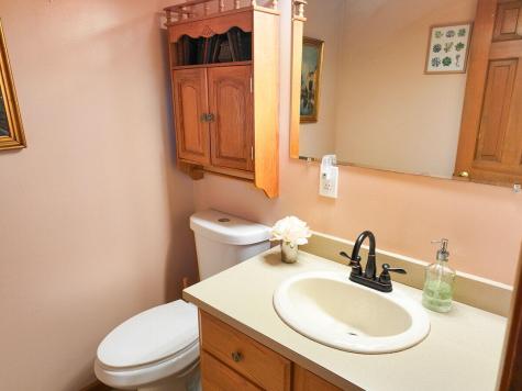 11 Kensington Terrace Lewiston ME 04240