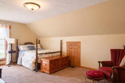 11 Kensington Terrace Lewiston ME 04240