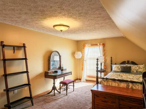 11 Kensington Terrace Lewiston ME 04240