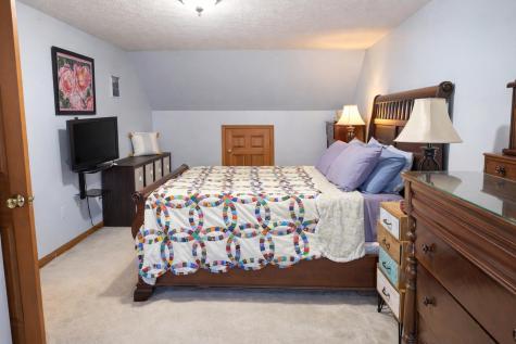 11 Kensington Terrace Lewiston ME 04240