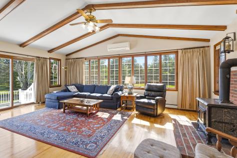 85 Longmeadow Drive Brewer ME 04412