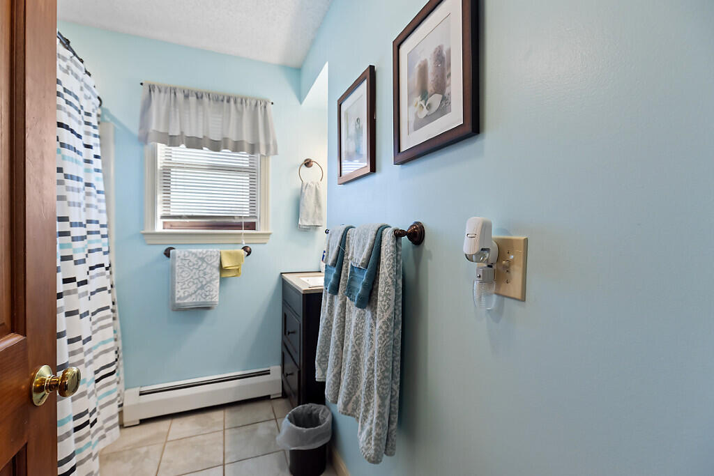 80 Taber Hill Road Vassalboro ME 04989