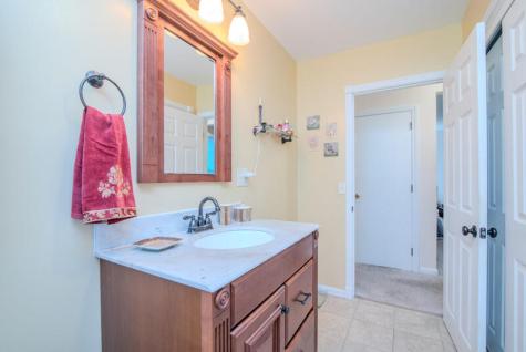 17 Hillview Avenue Saco ME 04072