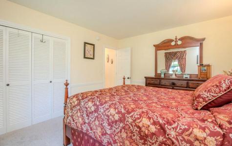 17 Hillview Avenue Saco ME 04072