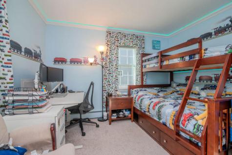 17 Hillview Avenue Saco ME 04072