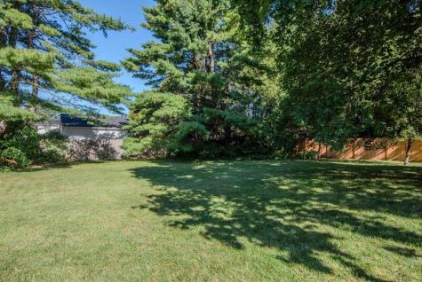 17 Hillview Avenue Saco ME 04072