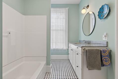 494 Cumberland Avenue Portland ME 04101