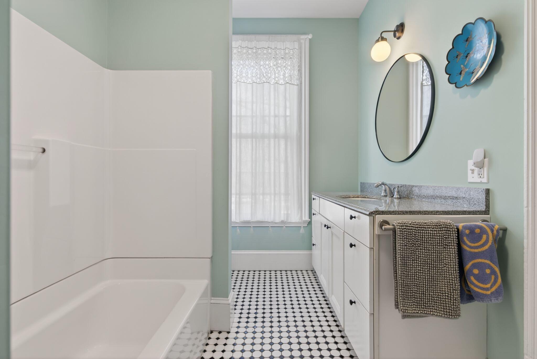 494 Cumberland Avenue Portland ME 04101