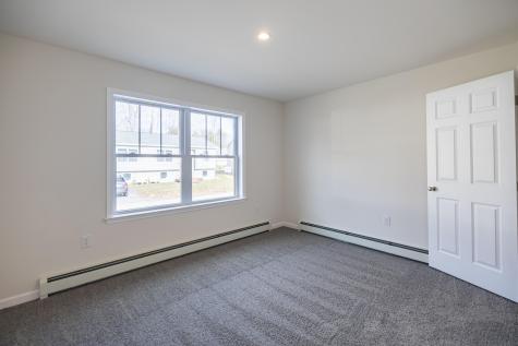 23 Streamside Drive Auburn ME 04210