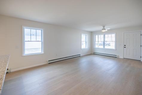 23 Streamside Drive Auburn ME 04210