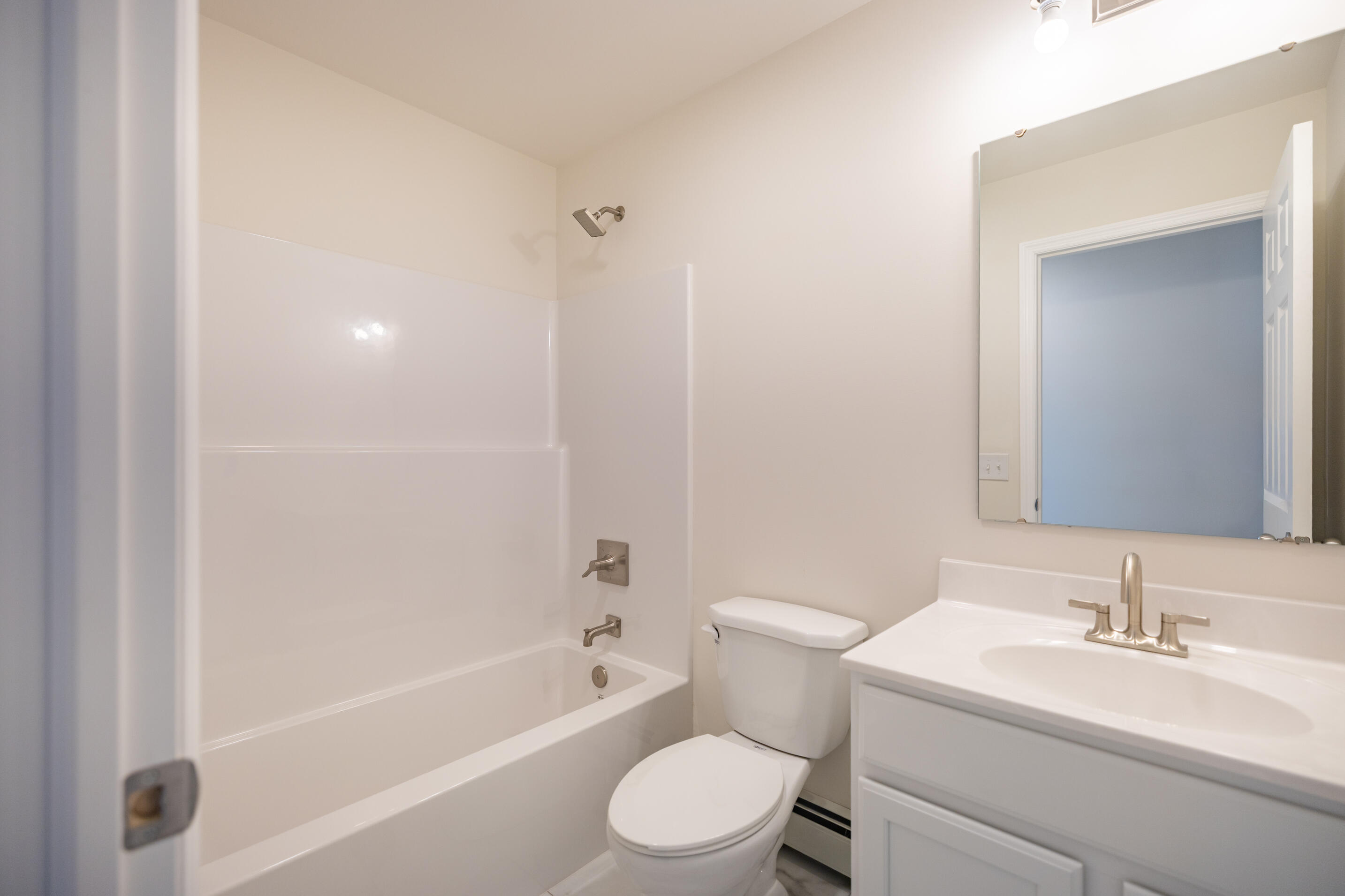 23 Streamside Drive Auburn ME 04210