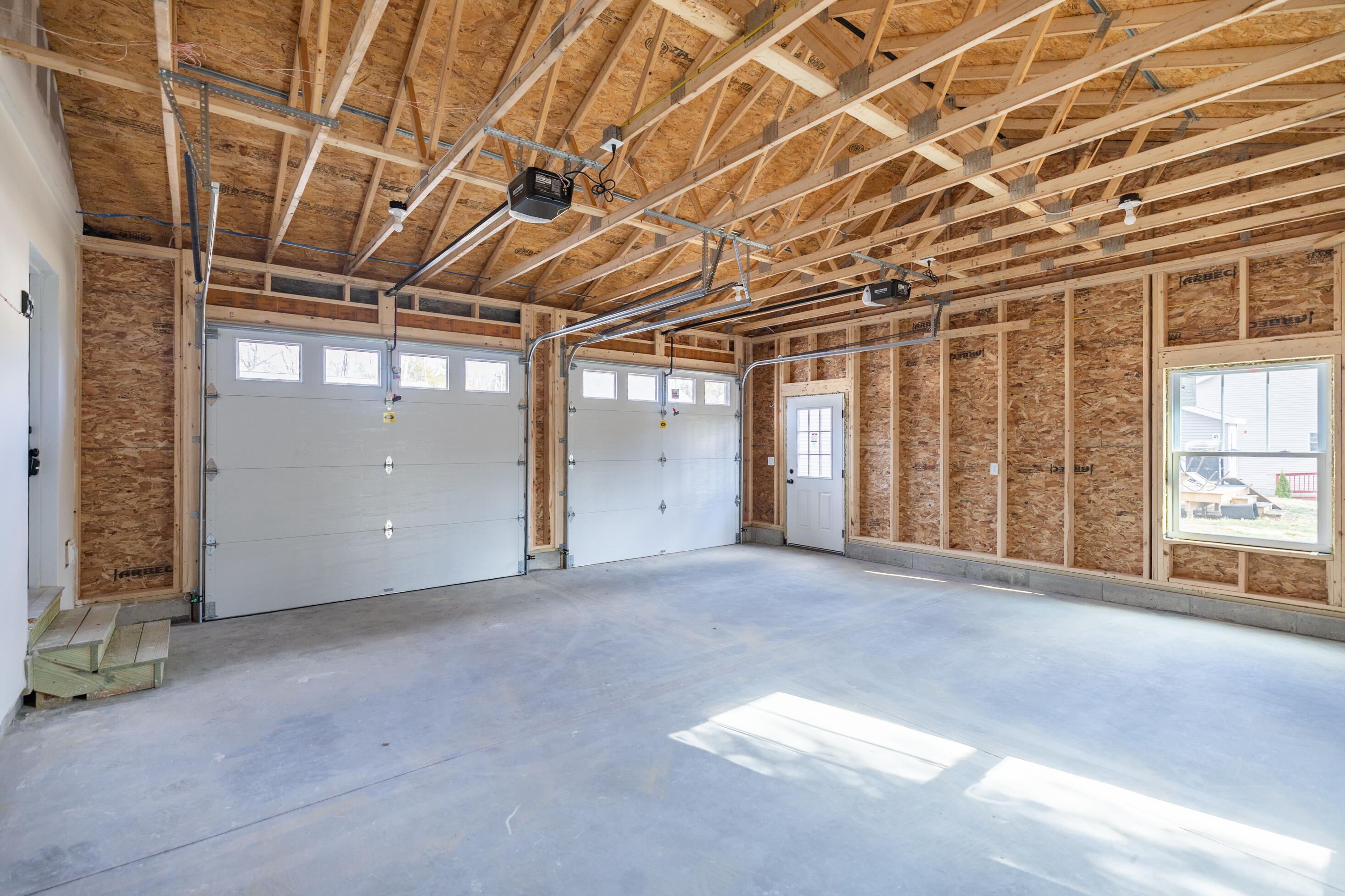 23 Streamside Drive Auburn ME 04210