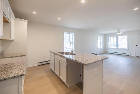 23 Streamside Drive Auburn ME 04210