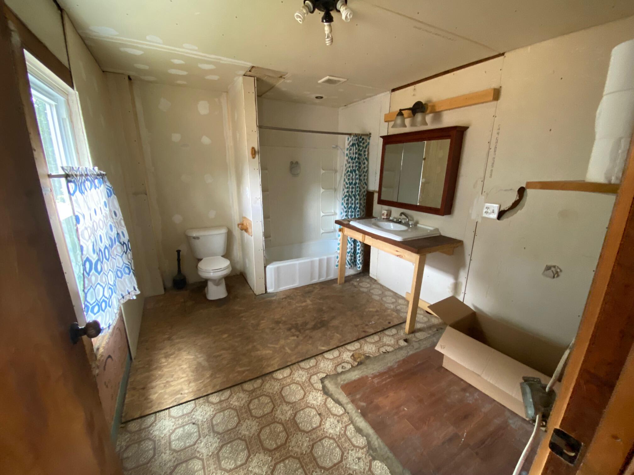 21 Water Street Dexter ME 04930