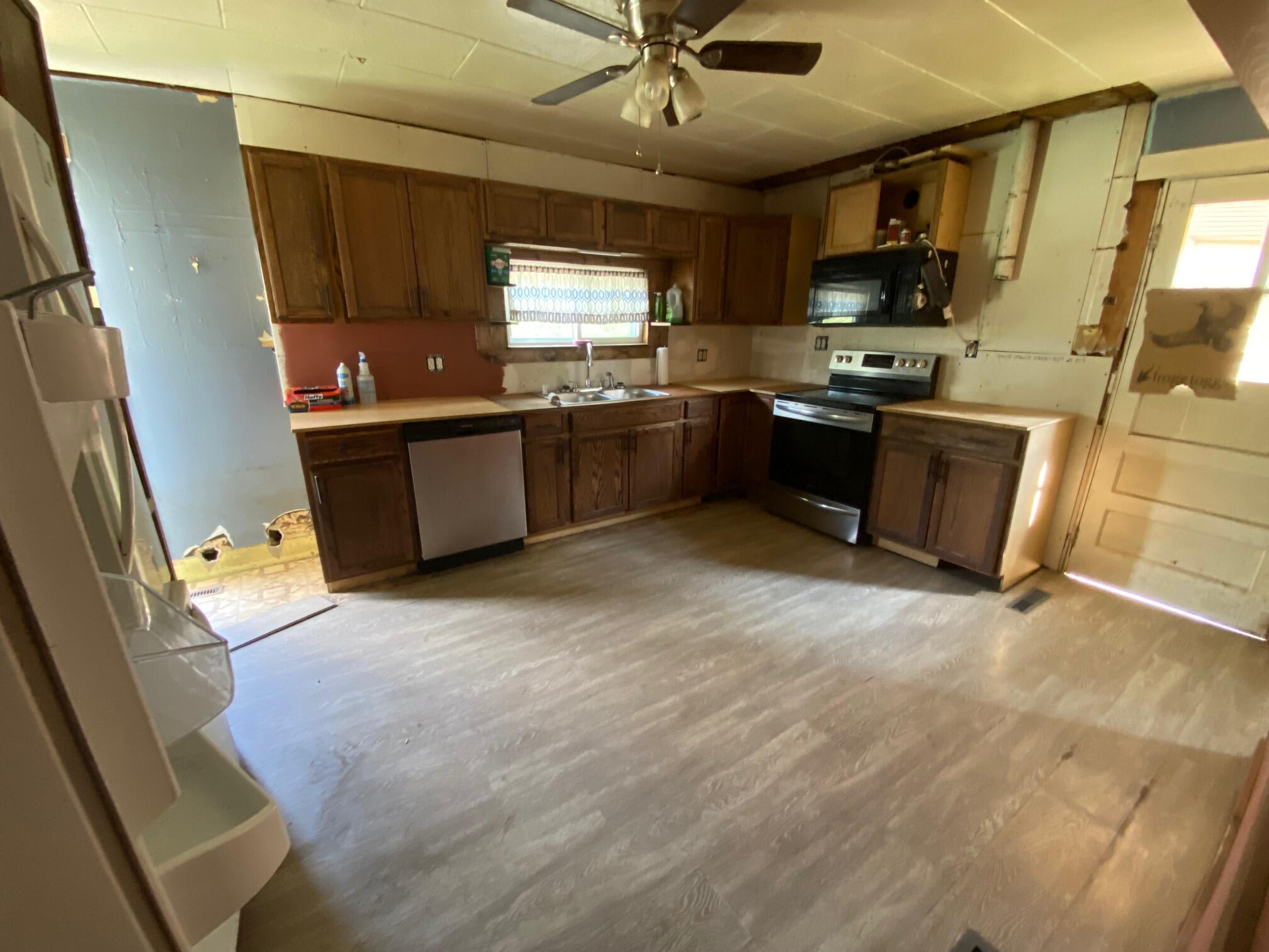 21 Water Street Dexter ME 04930