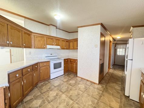 3 Ivy Drive Norway ME 04268