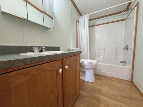 3 Ivy Drive Norway ME 04268