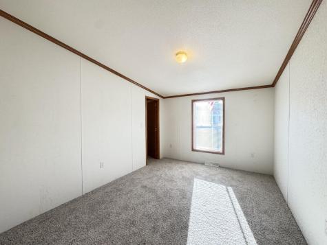 3 Ivy Drive Norway ME 04268