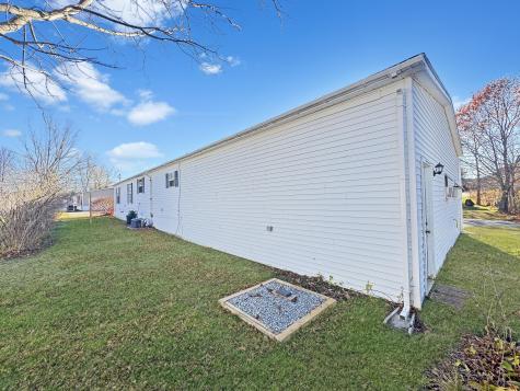 3 Ivy Drive Norway ME 04268