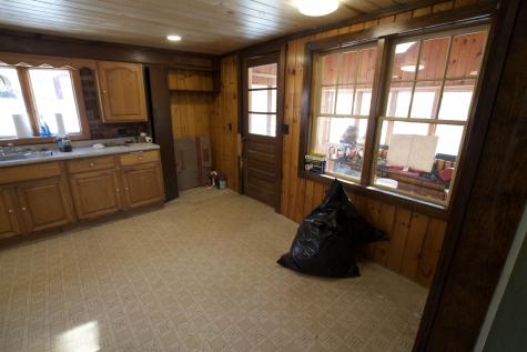 103 Pleasant Street Dexter ME 04930