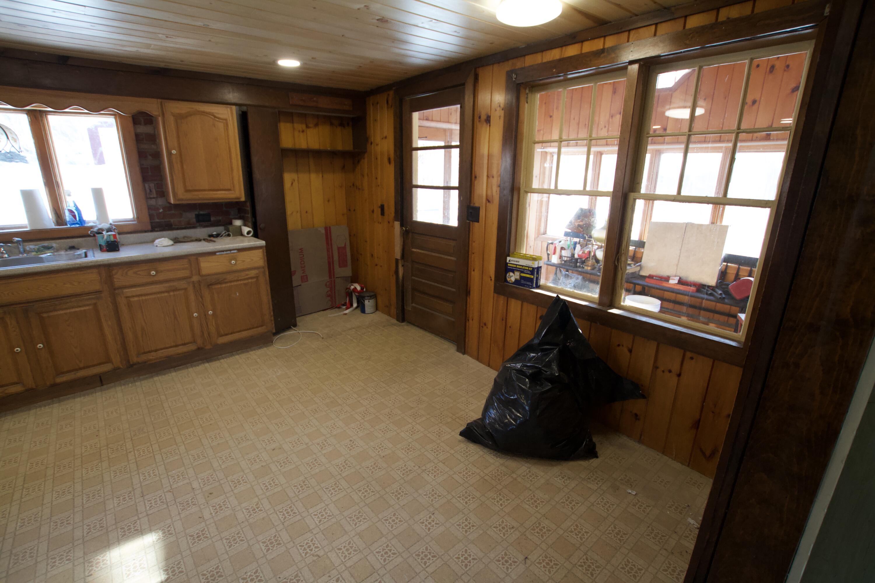 103 Pleasant Street Dexter ME 04930