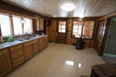 103 Pleasant Street Dexter ME 04930