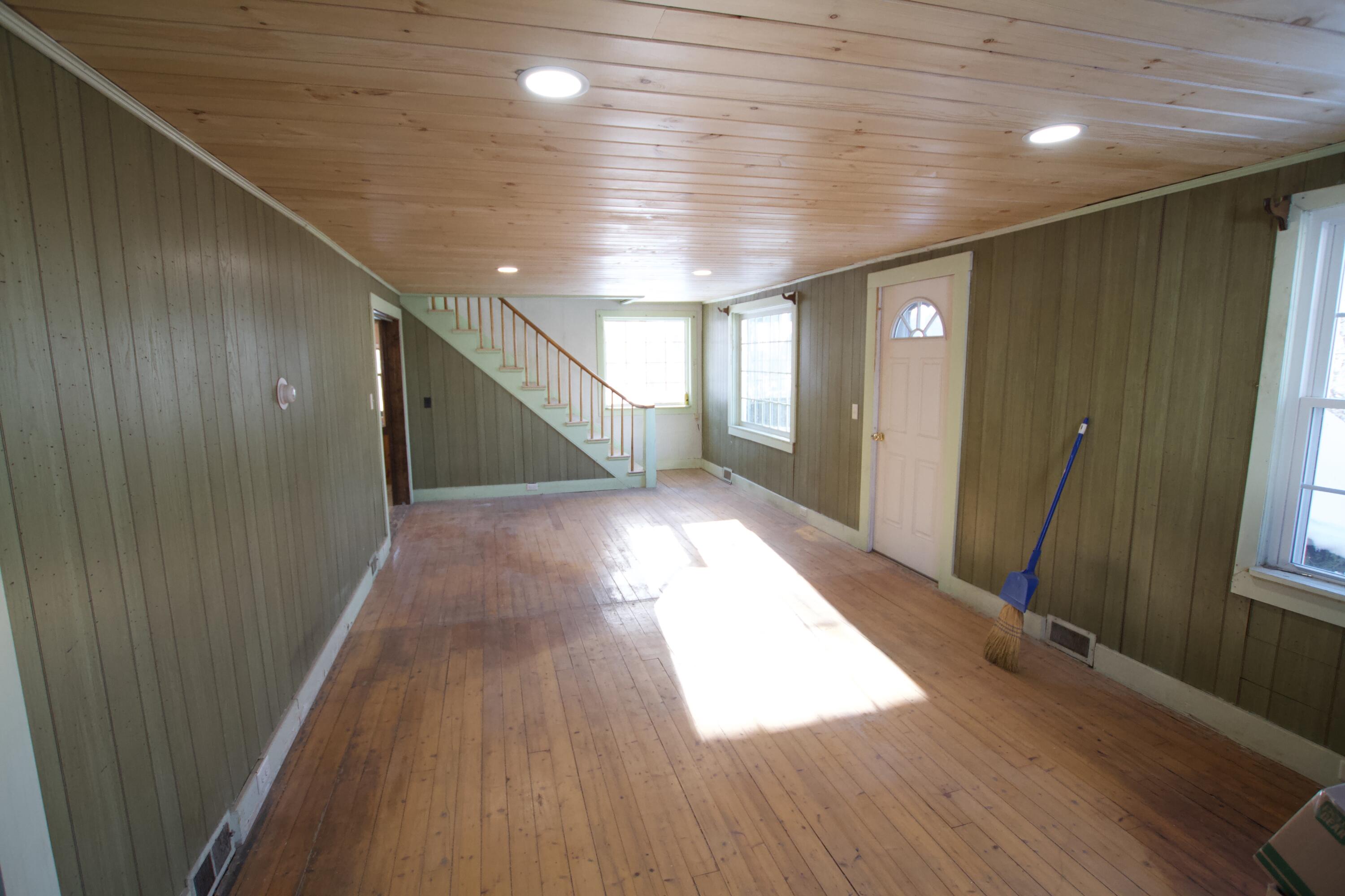 103 Pleasant Street Dexter ME 04930