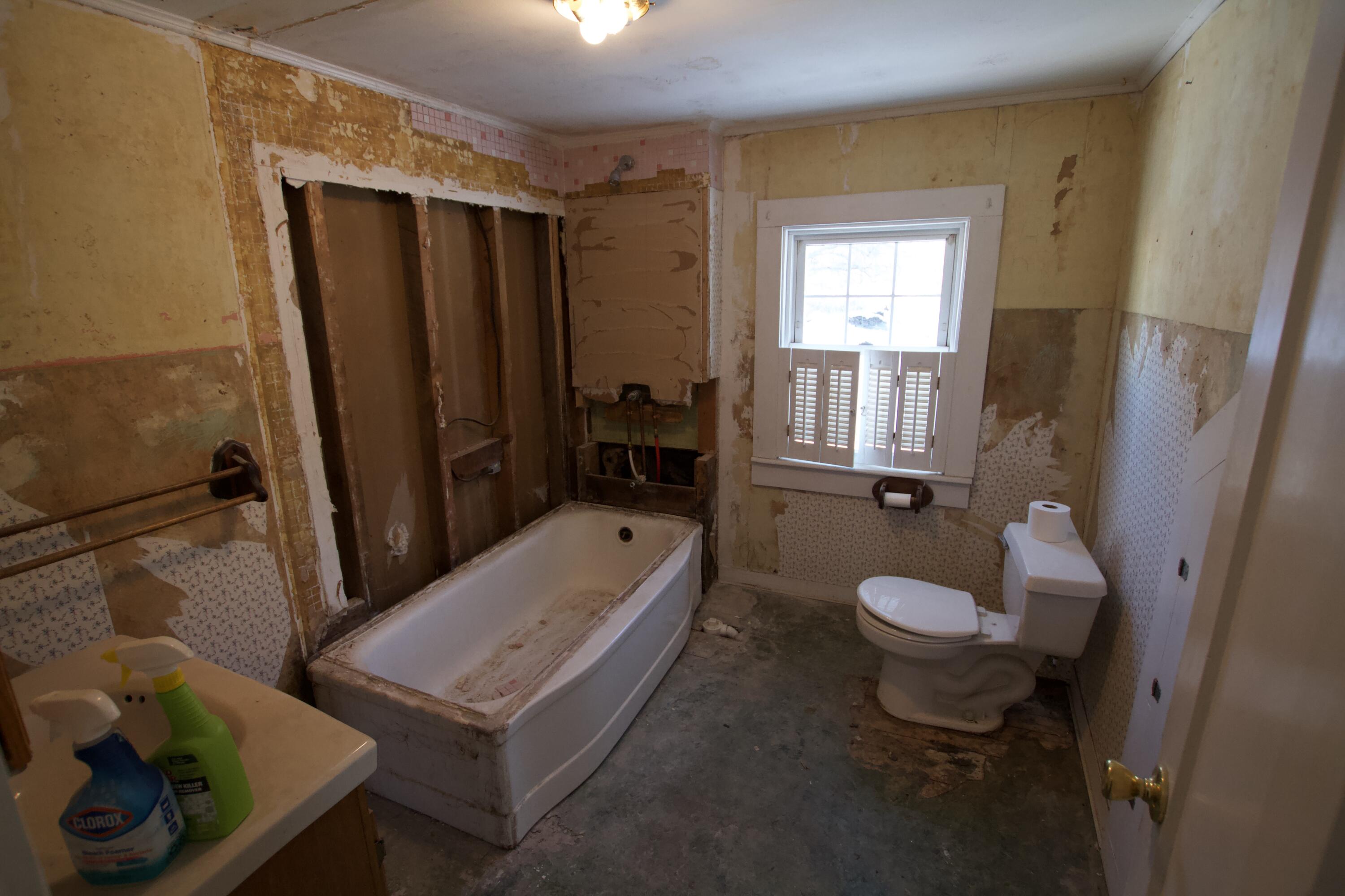 103 Pleasant Street Dexter ME 04930