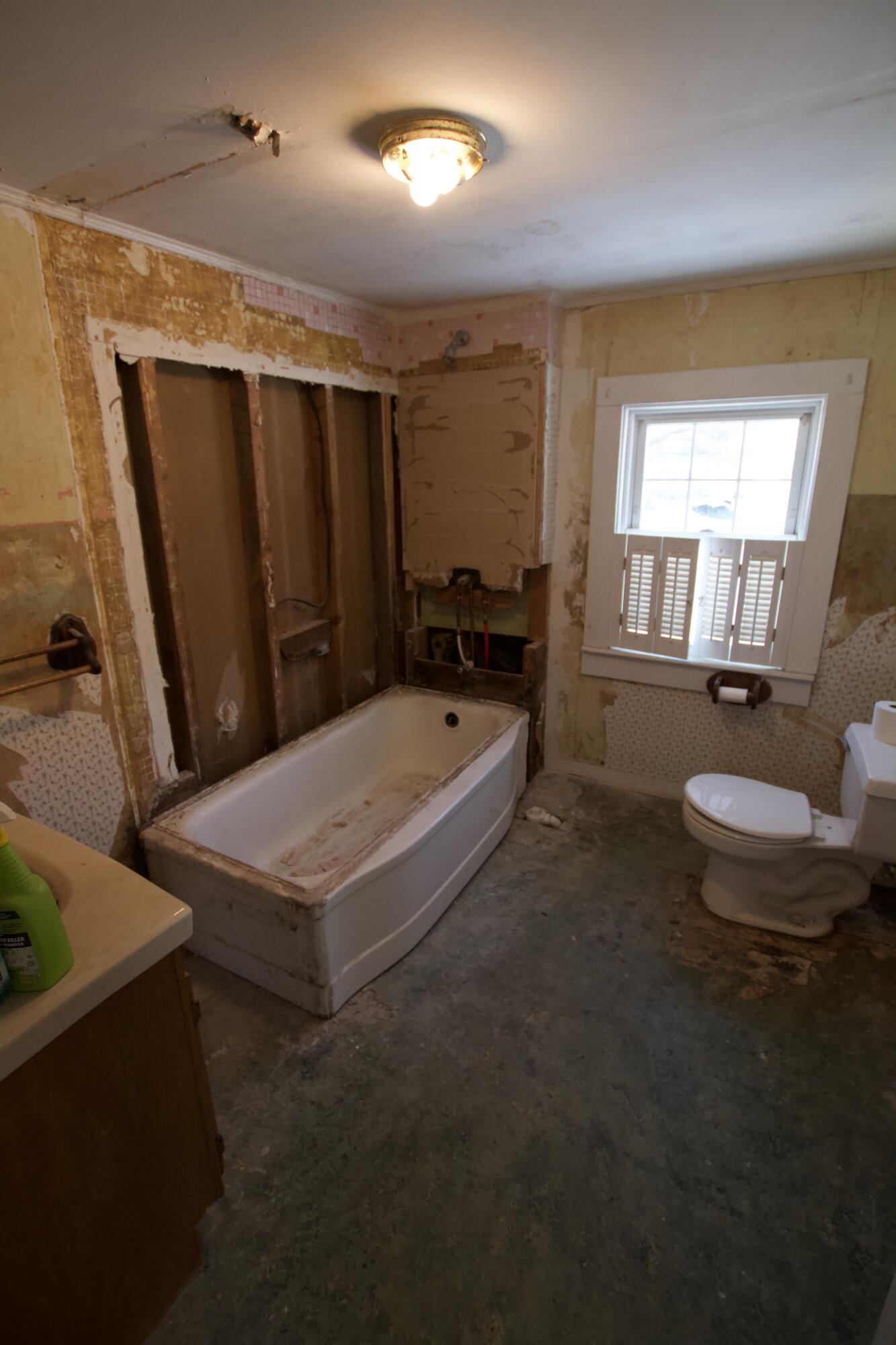 103 Pleasant Street Dexter ME 04930