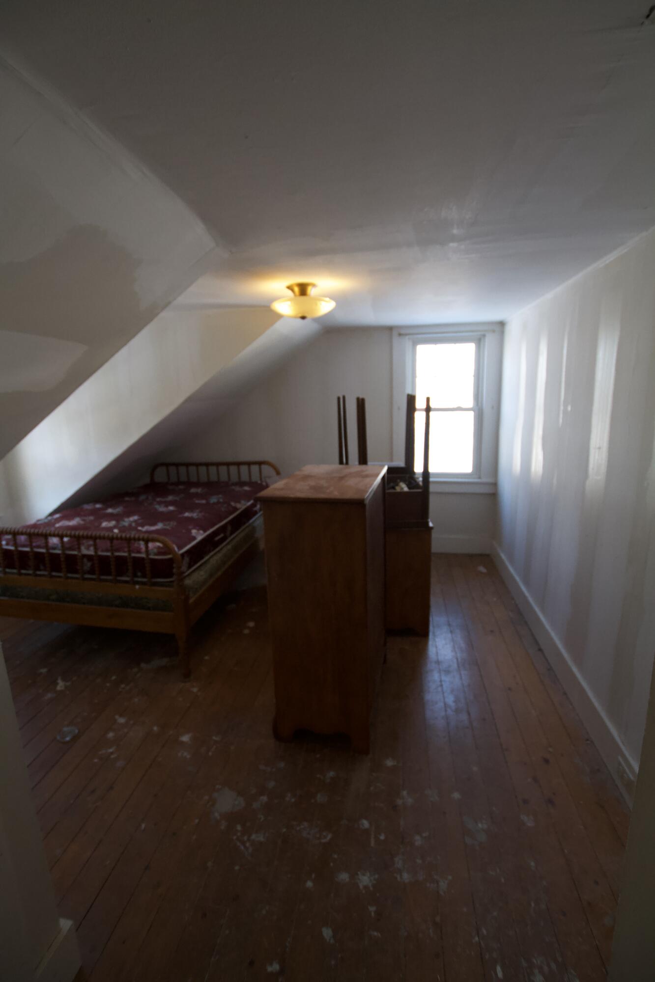 103 Pleasant Street Dexter ME 04930