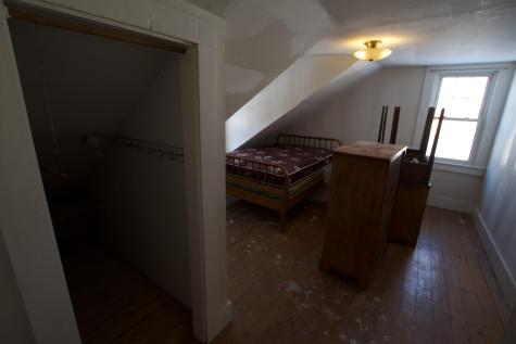 103 Pleasant Street Dexter ME 04930