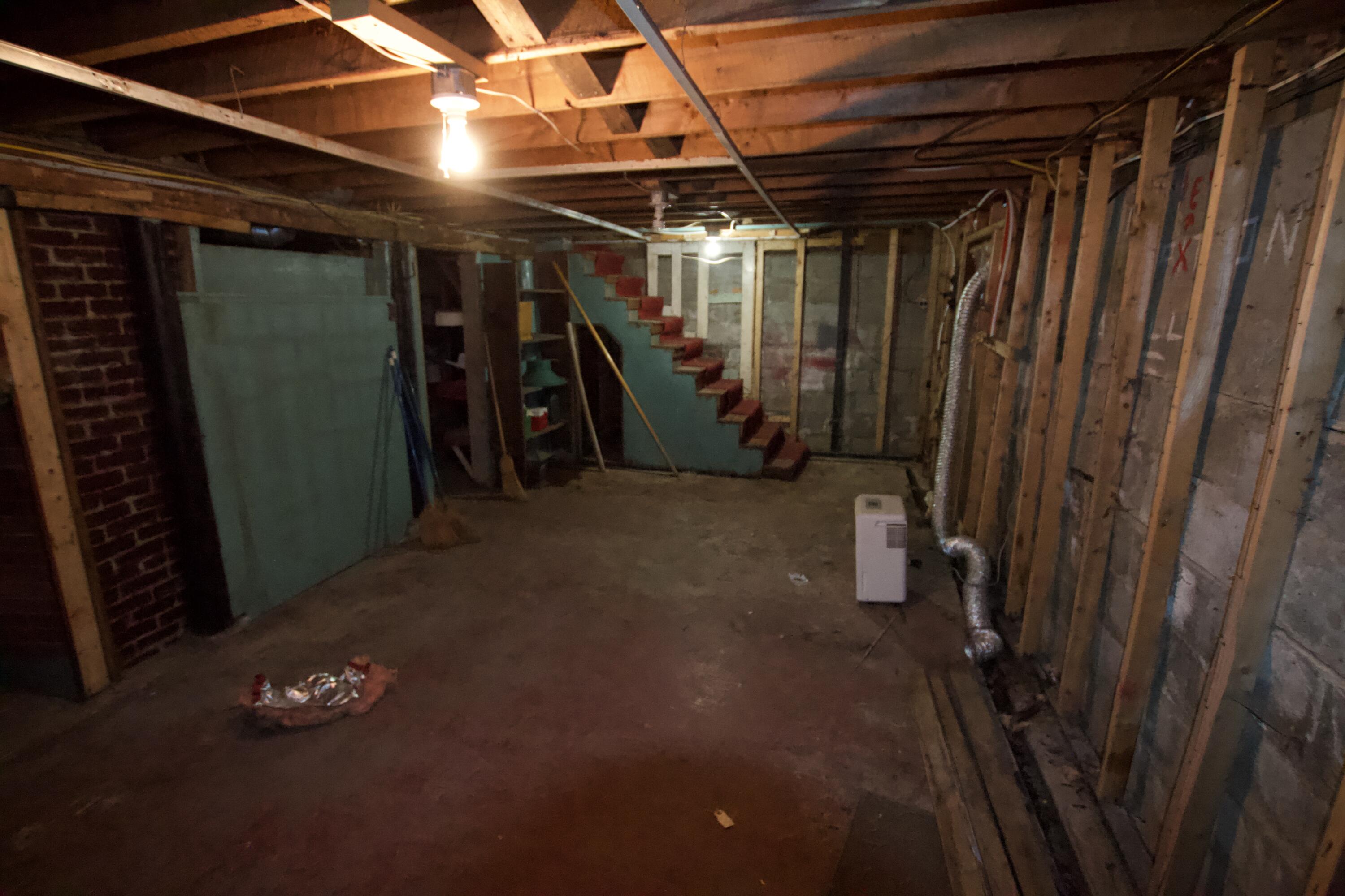 103 Pleasant Street Dexter ME 04930