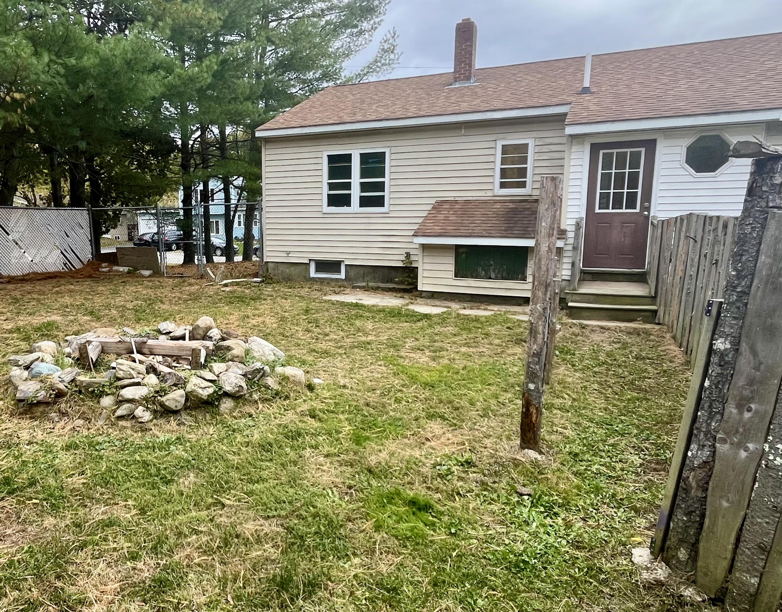 11 Jans Boulevard Lewiston ME 04240