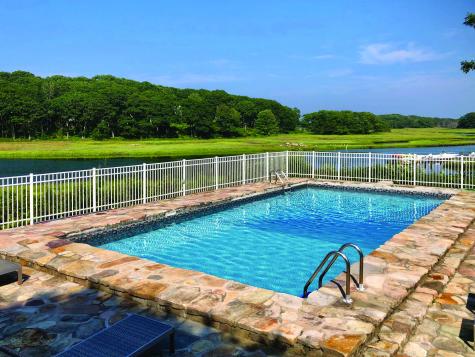 18 Nehoc Lane Kennebunkport ME 04046