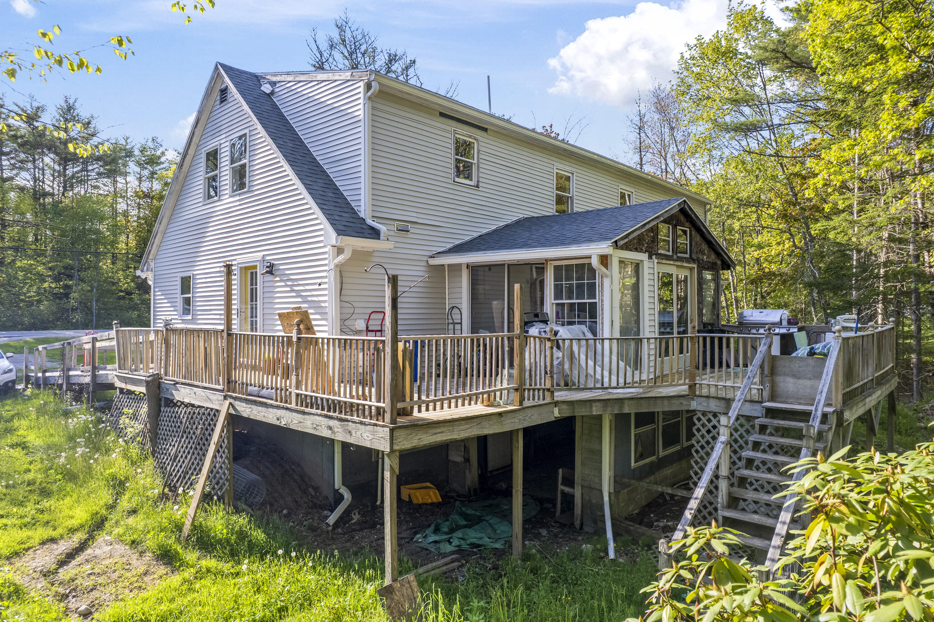 143 White Road Bowdoinham ME 04008