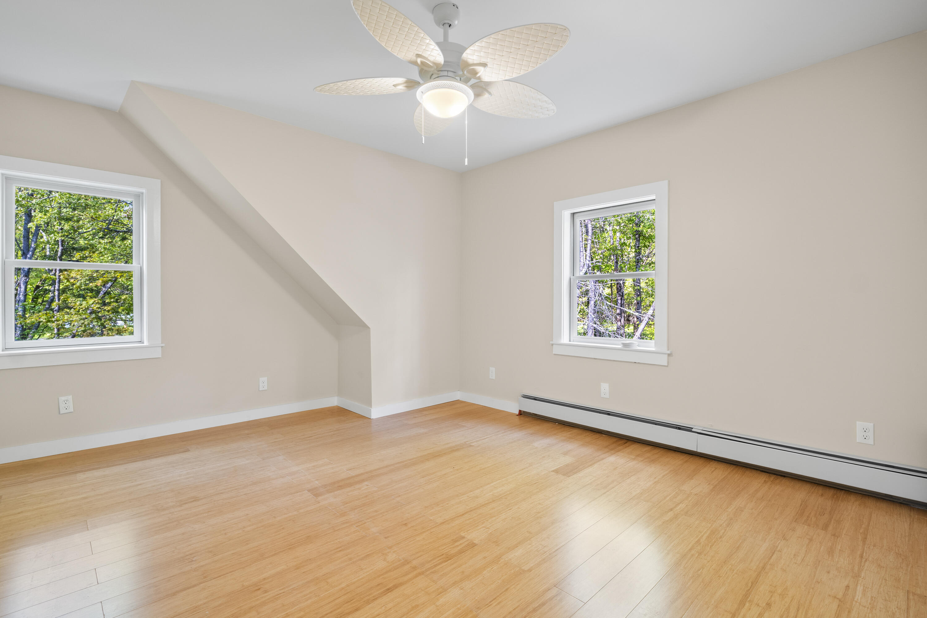 143 White Road Bowdoinham ME 04008