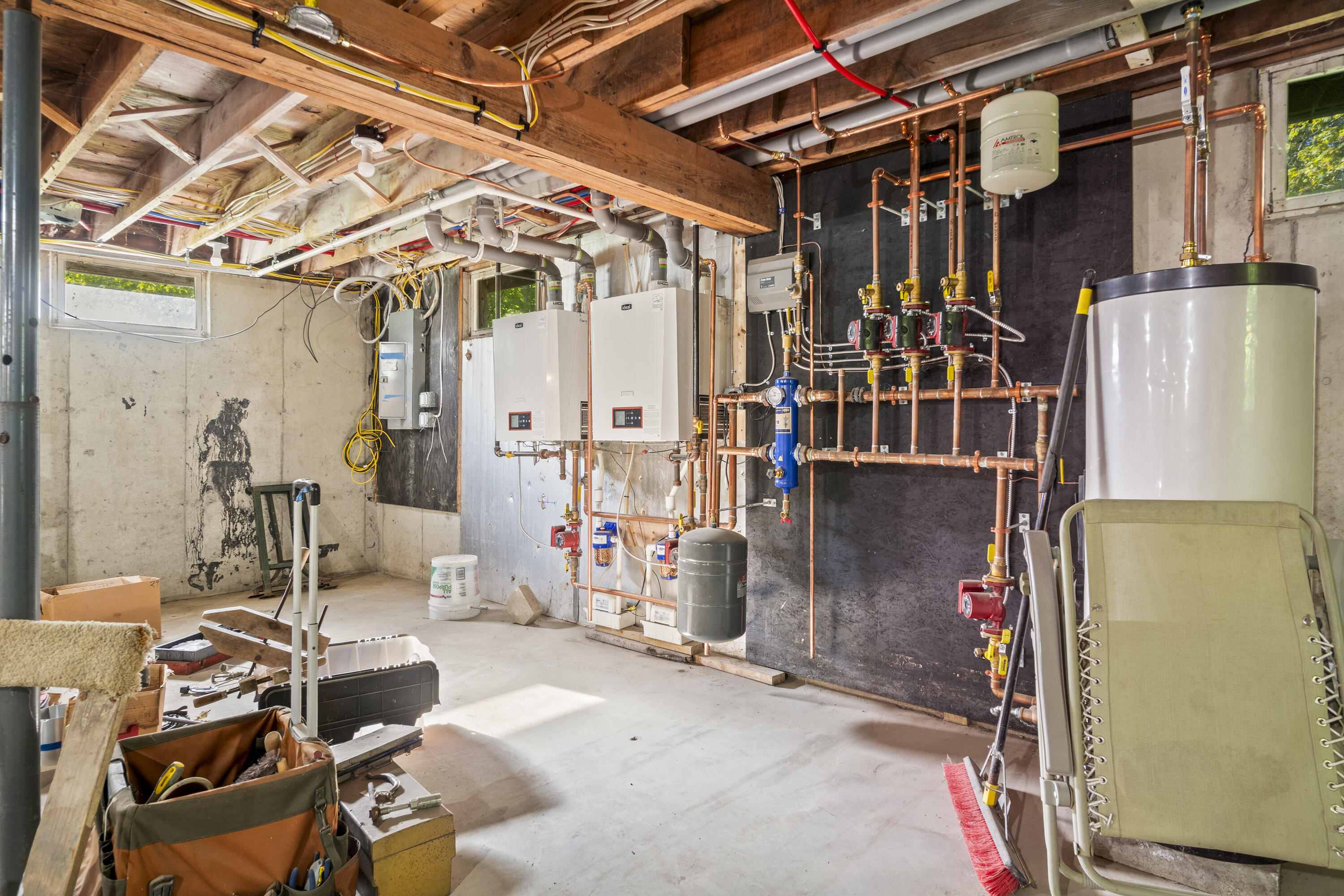 143 White Road Bowdoinham ME 04008