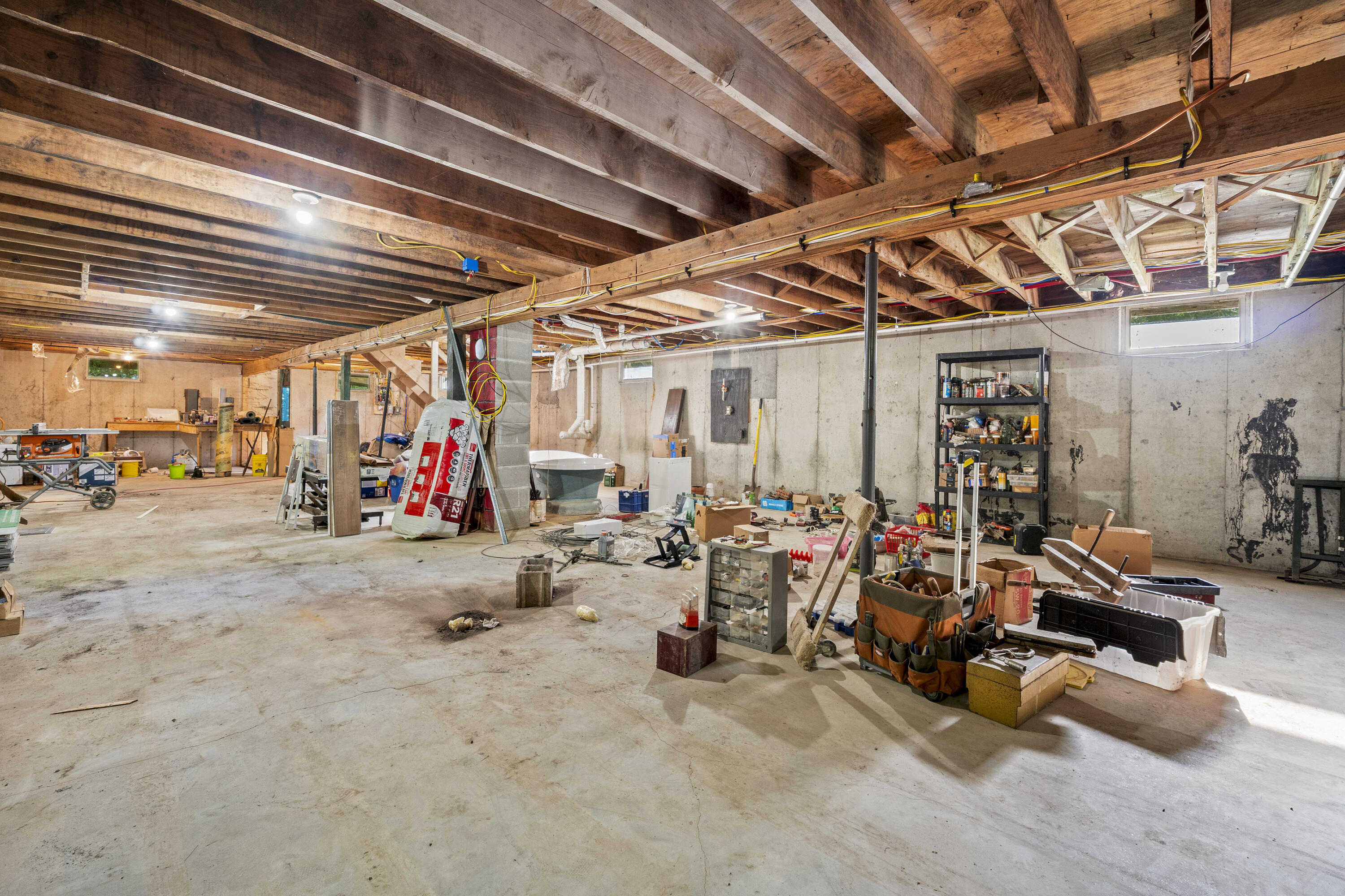 143 White Road Bowdoinham ME 04008