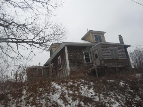 49 Old Farm Road Lewiston ME 04240