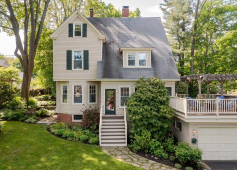 29 Woodland Road Cape Elizabeth ME 04107