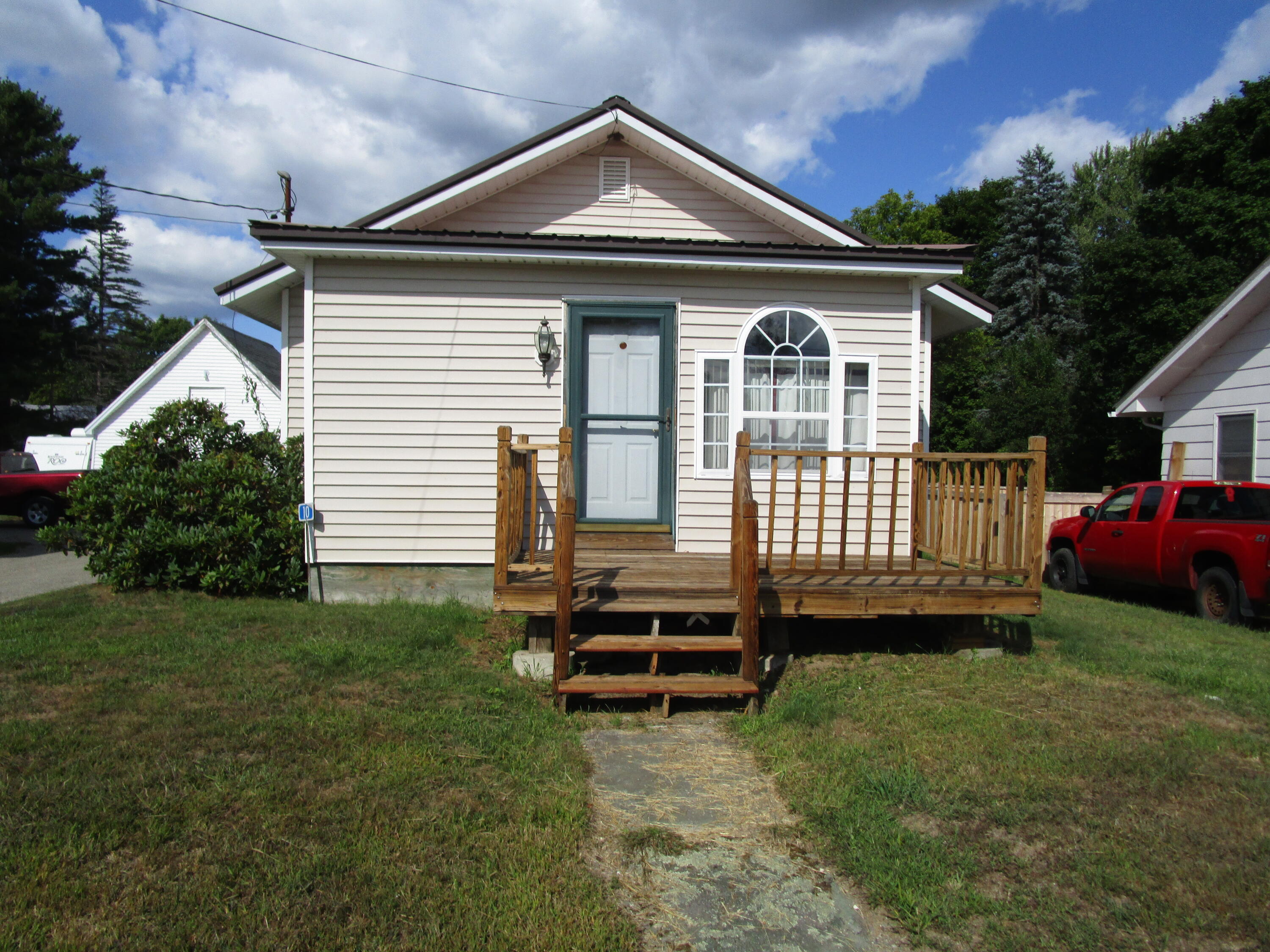 10 York Street Howland ME 04448