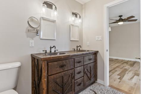 50 Island Road Limerick ME 04048