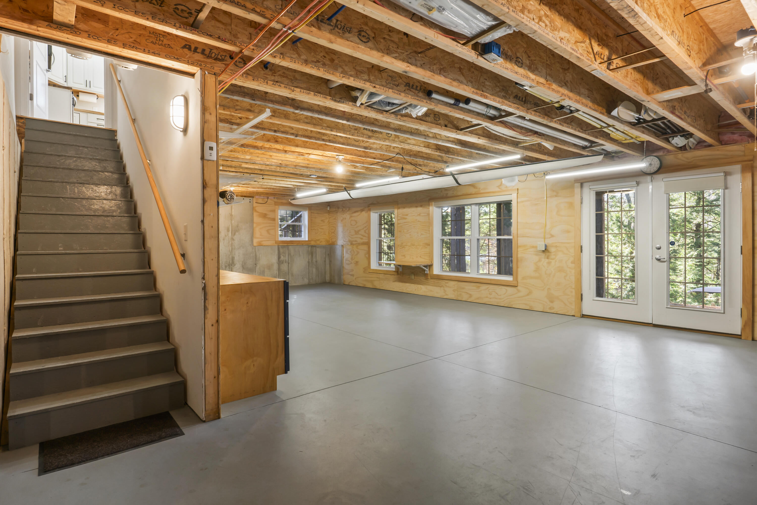 50 Island Road Limerick ME 04048